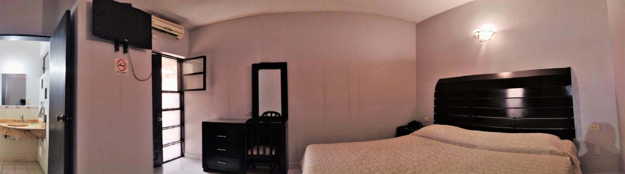 Laguna Inn Торреон Экстерьер фото